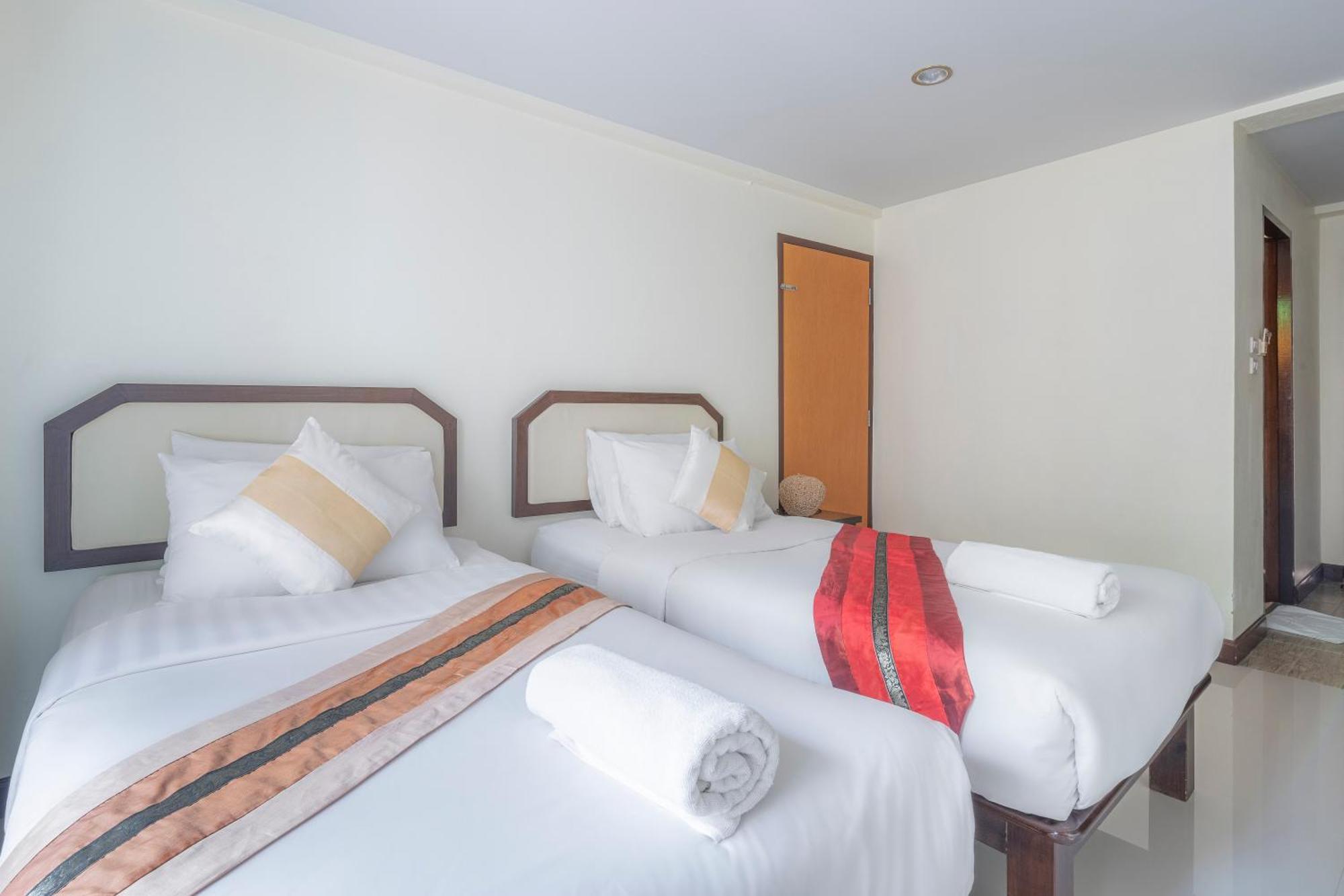 Hotel Manee Cool Mueang Chiang Mai Exterior foto